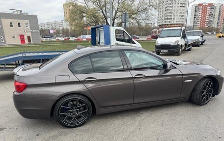 BMW 5 серия, 2012 год, 2 100 000 рублей, 3 фотография
