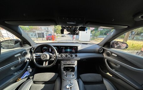 Mercedes-Benz E-Класс, 2022 год, 5 900 000 рублей, 18 фотография