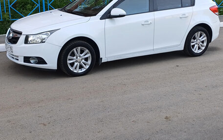 Chevrolet Cruze II, 2014 год, 775 000 рублей, 3 фотография