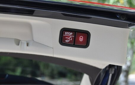 Mercedes-Benz E-Класс, 2018 год, 3 850 000 рублей, 14 фотография