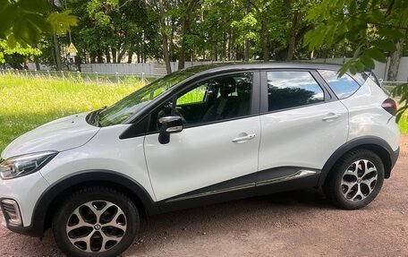Renault Kaptur I рестайлинг, 2018 год, 1 650 000 рублей, 4 фотография