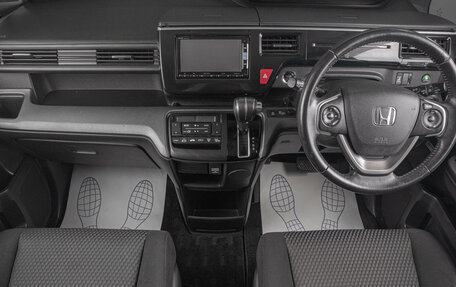 Honda Stepwgn IV, 2015 год, 2 049 000 рублей, 8 фотография