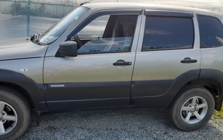 Chevrolet Niva I рестайлинг, 2012 год, 460 000 рублей, 4 фотография