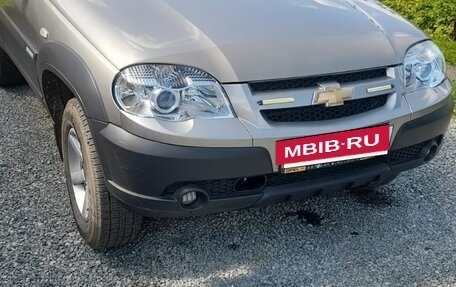 Chevrolet Niva I рестайлинг, 2012 год, 460 000 рублей, 2 фотография