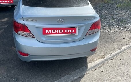 Hyundai Solaris II рестайлинг, 2011 год, 760 000 рублей, 4 фотография