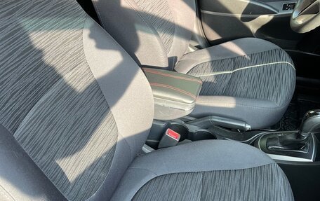 Hyundai Solaris II рестайлинг, 2015 год, 890 000 рублей, 19 фотография