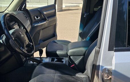 Mitsubishi Pajero IV, 2013 год, 2 250 000 рублей, 14 фотография