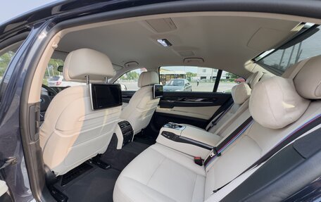 BMW 7 серия, 2012 год, 2 380 000 рублей, 17 фотография