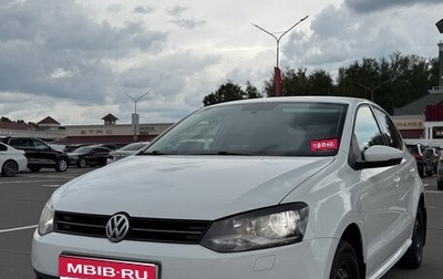 Volkswagen Polo VI (EU Market), 2013 год, 950 000 рублей, 1 фотография