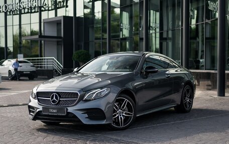 Mercedes-Benz E-Класс, 2018 год, 4 199 000 рублей, 1 фотография