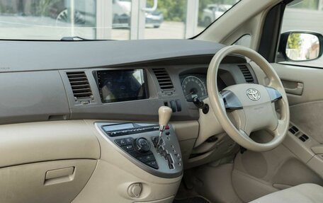Toyota ISis I, 2009 год, 930 000 рублей, 9 фотография