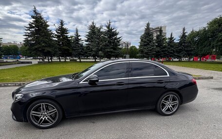 Mercedes-Benz E-Класс, 2019 год, 3 567 000 рублей, 2 фотография