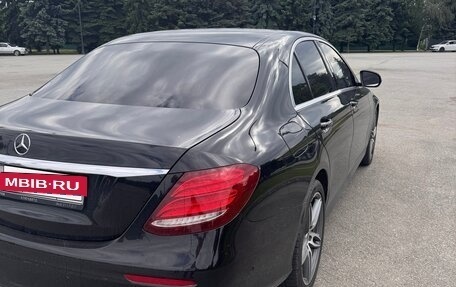 Mercedes-Benz E-Класс, 2019 год, 3 567 000 рублей, 6 фотография