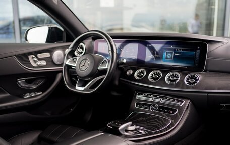 Mercedes-Benz E-Класс, 2018 год, 4 199 000 рублей, 22 фотография