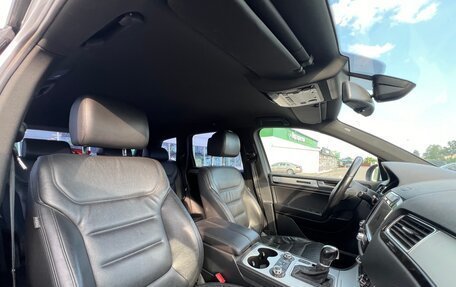 Volkswagen Touareg III, 2012 год, 2 450 000 рублей, 16 фотография