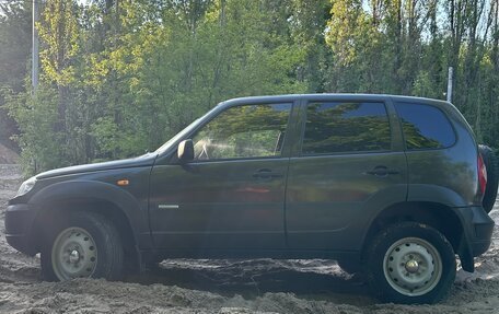 Chevrolet Niva I рестайлинг, 2009 год, 265 000 рублей, 7 фотография