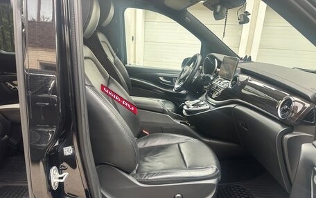 Mercedes-Benz V-Класс, 2019 год, 5 400 000 рублей, 10 фотография