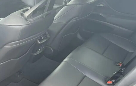 Lexus ES VII, 2020 год, 3 790 000 рублей, 2 фотография