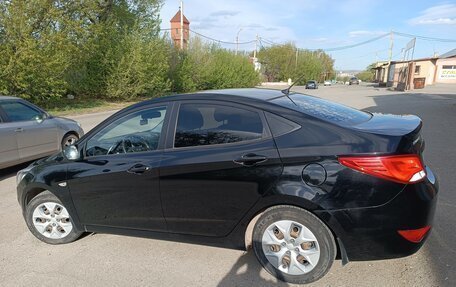 Hyundai Solaris II рестайлинг, 2016 год, 995 000 рублей, 1 фотография