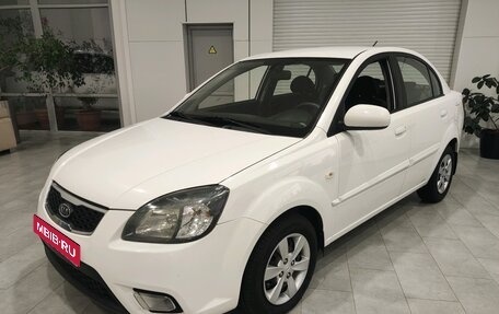 KIA Rio II, 2011 год, 745 000 рублей, 1 фотография