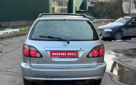 Lexus RX IV рестайлинг, 1999 год, 700 000 рублей, 10 фотография