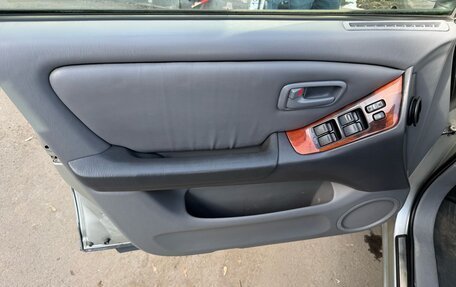 Lexus RX IV рестайлинг, 1999 год, 700 000 рублей, 23 фотография