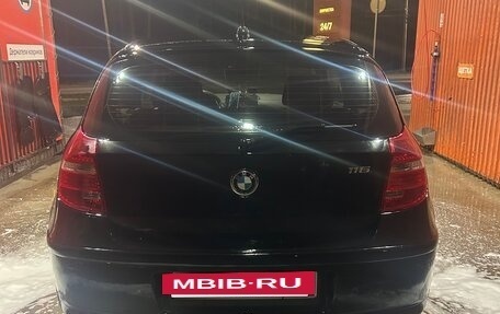 BMW 1 серия, 2010 год, 900 000 рублей, 8 фотография