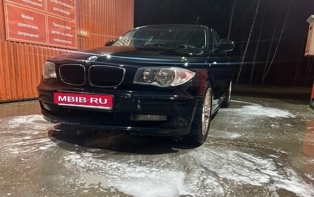 BMW 1 серия, 2010 год, 900 000 рублей, 5 фотография