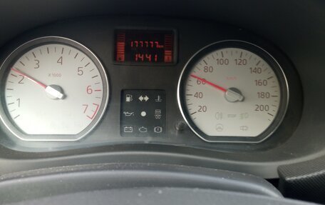 Renault Sandero I, 2011 год, 450 000 рублей, 5 фотография