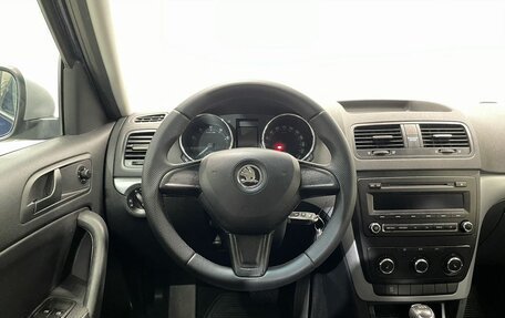 Skoda Yeti I рестайлинг, 2014 год, 1 099 000 рублей, 16 фотография