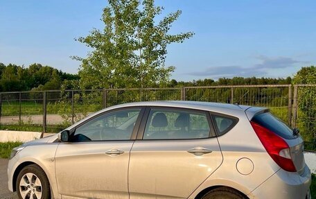 Hyundai Solaris II рестайлинг, 2016 год, 1 550 000 рублей, 2 фотография