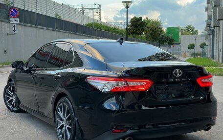 Toyota Camry, 2022 год, 3 550 000 рублей, 8 фотография