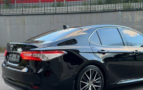Toyota Camry, 2022 год, 3 550 000 рублей, 6 фотография