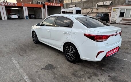KIA Rio IV, 2017 год, 1 020 000 рублей, 6 фотография