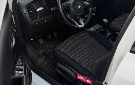 KIA Rio IV, 2017 год, 1 020 000 рублей, 7 фотография