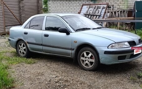 Mitsubishi Carisma I, 2002 год, 155 000 рублей, 2 фотография
