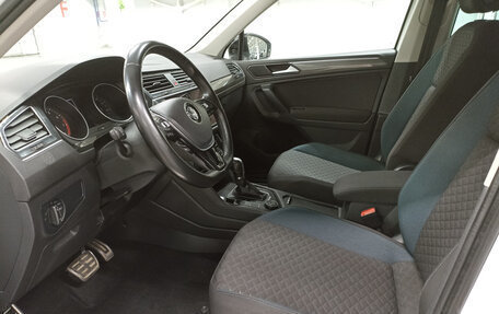 Volkswagen Tiguan II, 2019 год, 2 362 000 рублей, 20 фотография