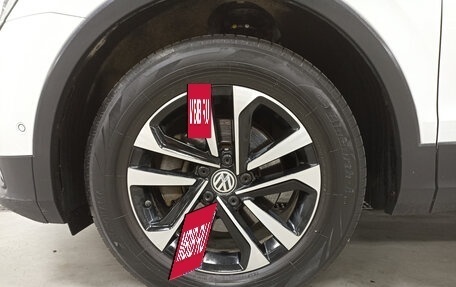 Volkswagen Tiguan II, 2019 год, 2 362 000 рублей, 22 фотография