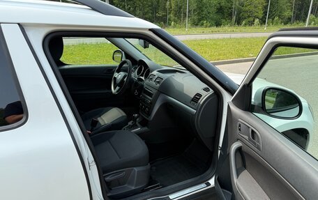 Skoda Yeti I рестайлинг, 2015 год, 1 250 000 рублей, 16 фотография