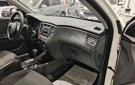 KIA Rio II, 2011 год, 745 000 рублей, 15 фотография