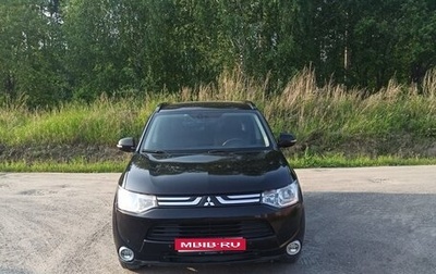 Mitsubishi Outlander III рестайлинг 3, 2012 год, 1 370 000 рублей, 1 фотография