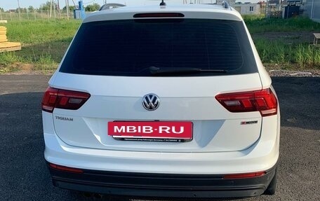 Volkswagen Tiguan II, 2020 год, 2 650 000 рублей, 2 фотография