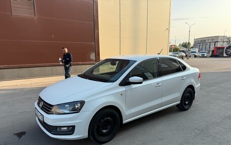 Volkswagen Polo VI (EU Market), 2017 год, 920 000 рублей, 2 фотография