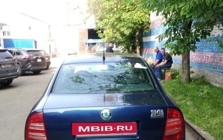 Skoda Superb III рестайлинг, 2004 год, 650 000 рублей, 17 фотография