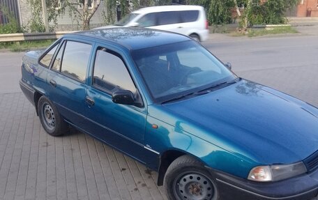 Daewoo Nexia I рестайлинг, 1998 год, 150 000 рублей, 2 фотография