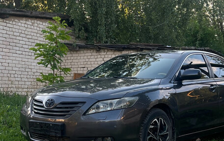 Toyota Camry, 2007 год, 1 050 000 рублей, 10 фотография