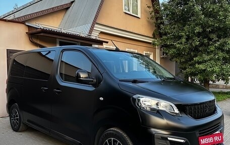 Peugeot Traveller I, 2021 год, 3 090 000 рублей, 5 фотография