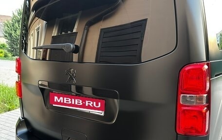 Peugeot Traveller I, 2021 год, 3 090 000 рублей, 3 фотография
