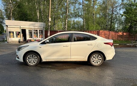 Hyundai Solaris II рестайлинг, 2018 год, 689 000 рублей, 5 фотография