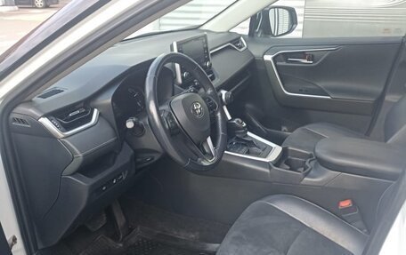 Toyota RAV4, 2020 год, 3 390 000 рублей, 13 фотография